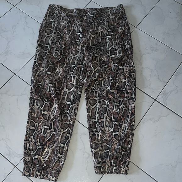 Snakeskin pants - Picture 1 of 2